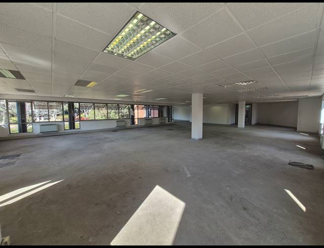 338M² OFFICE TO LET IN WOODMEAD